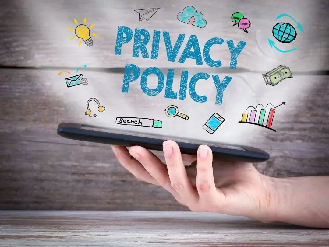 别让 “喜爱” 成 “伤害”：从艺人遭遇透视隐私权保护